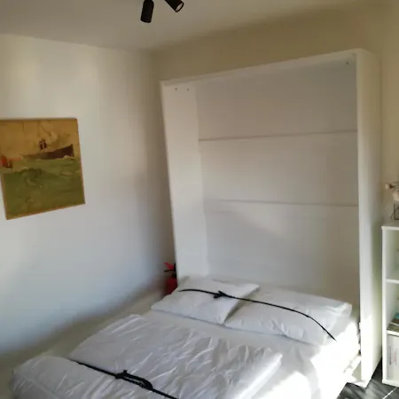 Studio Trimaran Apartment